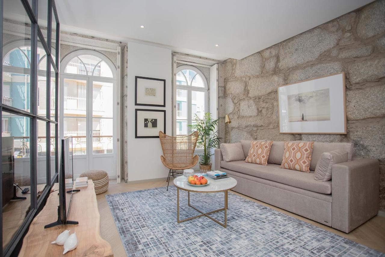 Liiiving In Porto - Luxury Beachfront Apartments Dış mekan fotoğraf